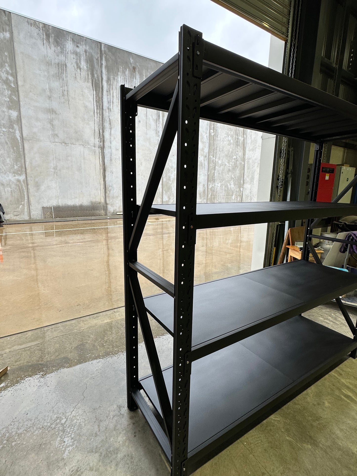 Heavy-Duty Black Shelving Unit - 800kg Capacity, Easy Assembly, Garage Storage